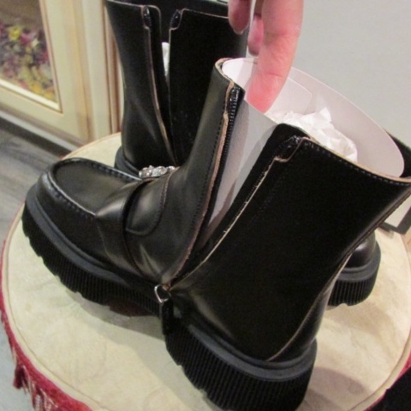 Gucci women's above ankle leather zipper platform boots Sz 39.5 - Picture 14 of 16